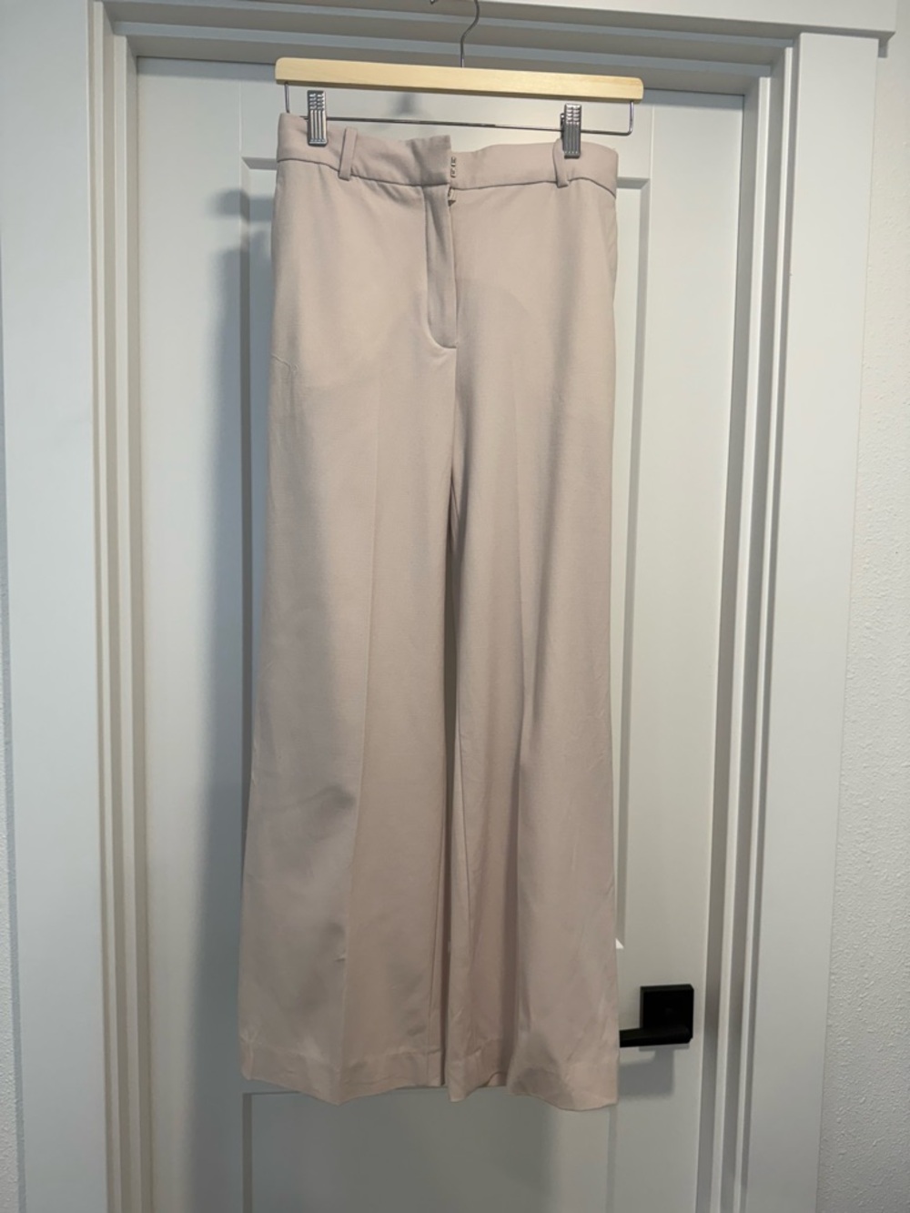 Aritzia Babaton Ivory Women's Tailored Pants